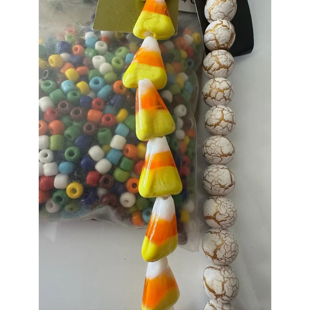 Bead Treasures Bead Landing Candy‎ Corn Crackle E Beads 6/0 Glass Bundle